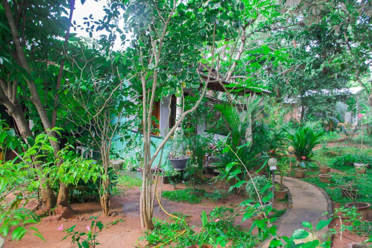 Manju Homestay Sigiriya Exterior photo